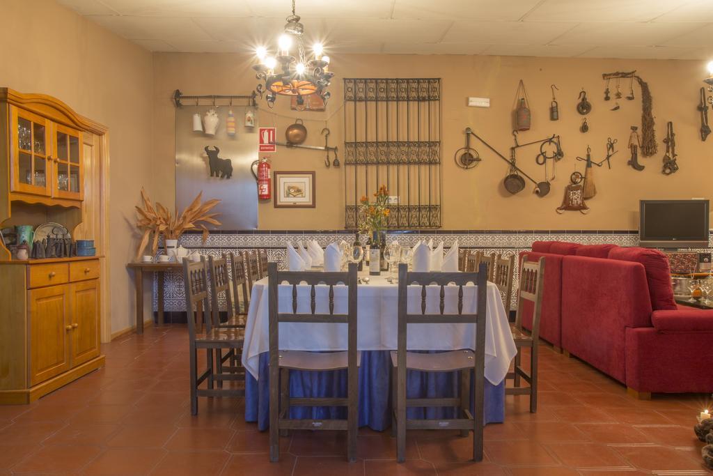 Hotel San Juan Miguelturra Екстериор снимка