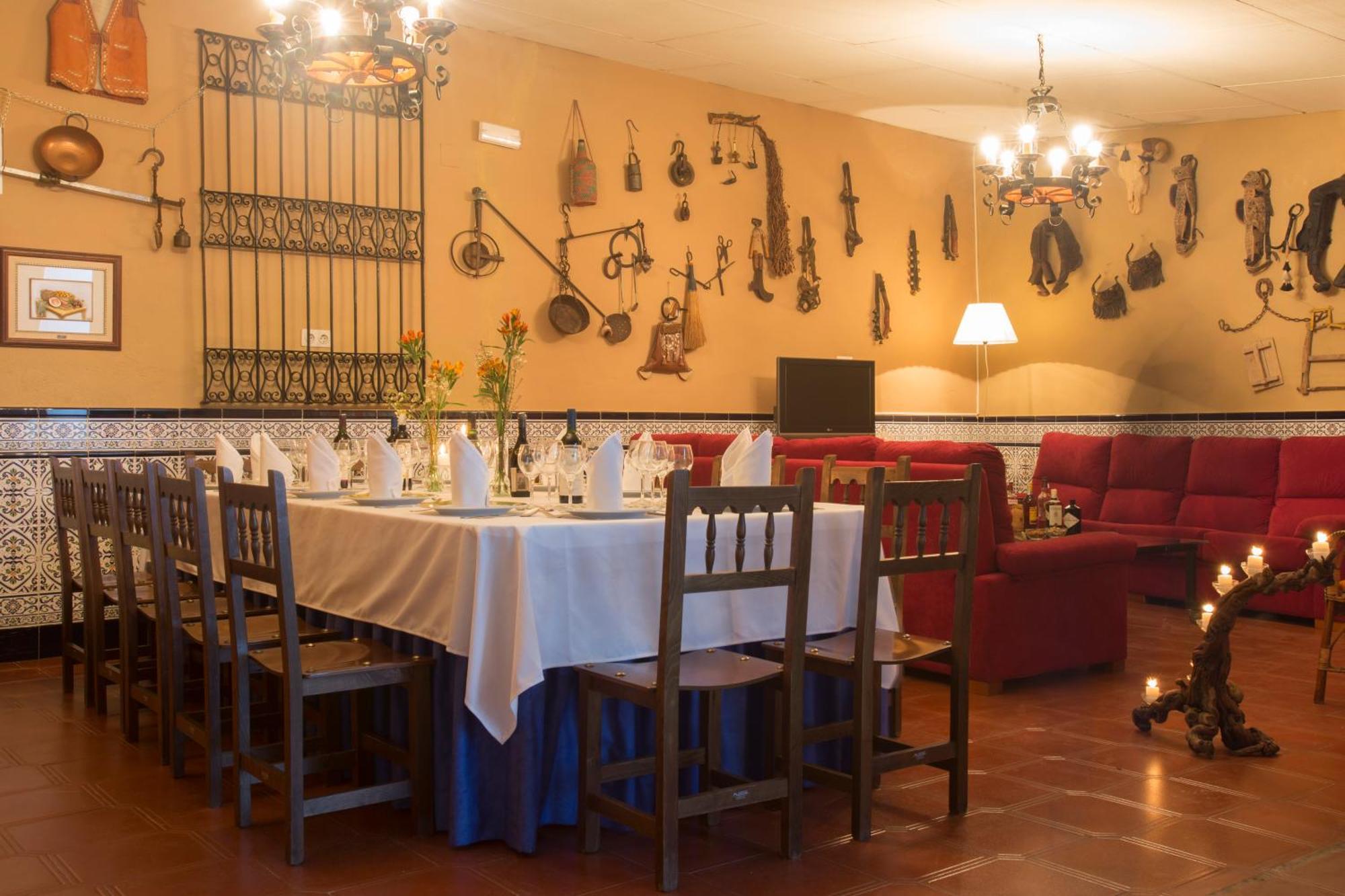 Hotel San Juan Miguelturra Екстериор снимка