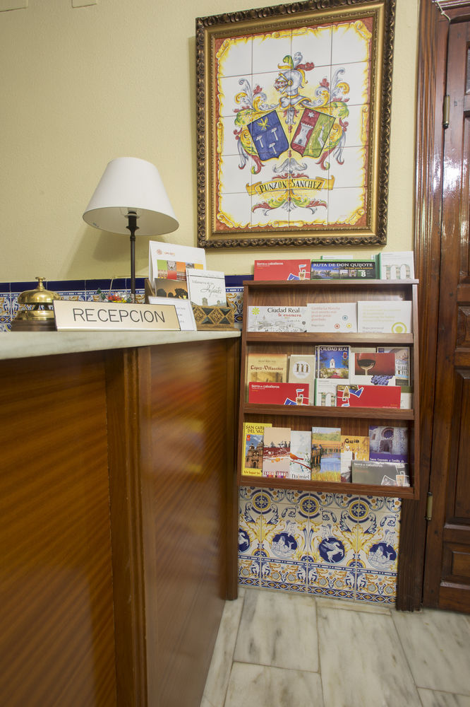 Hotel San Juan Miguelturra Екстериор снимка
