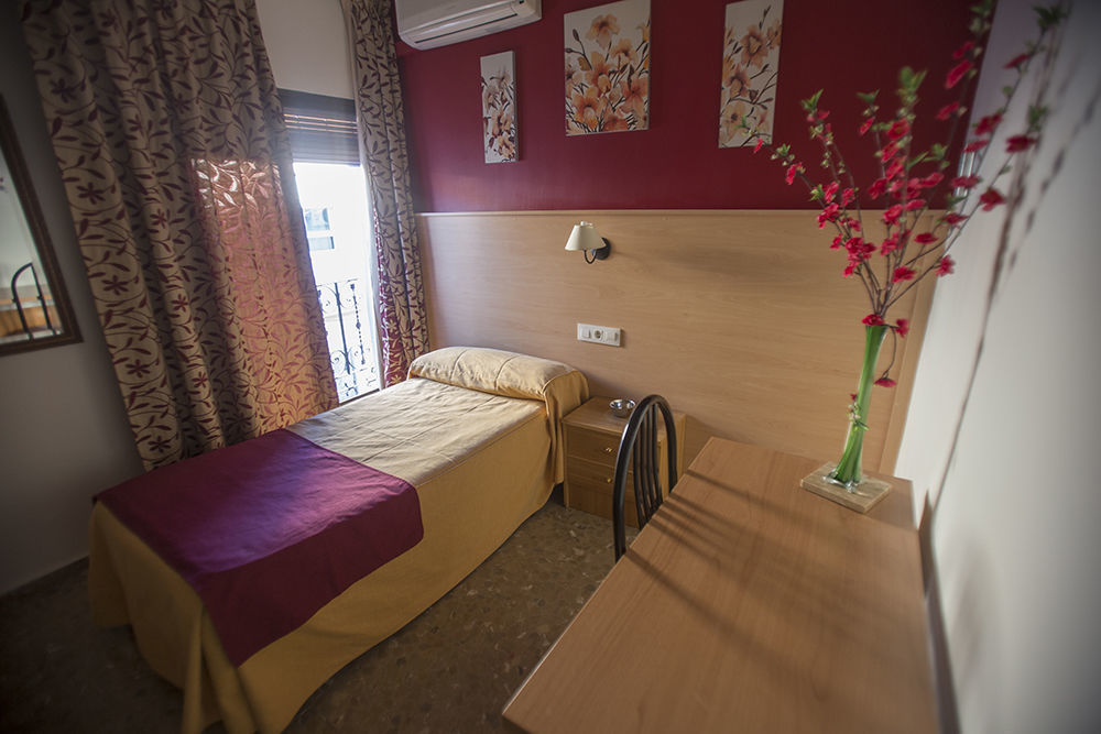 Hotel San Juan Miguelturra Екстериор снимка