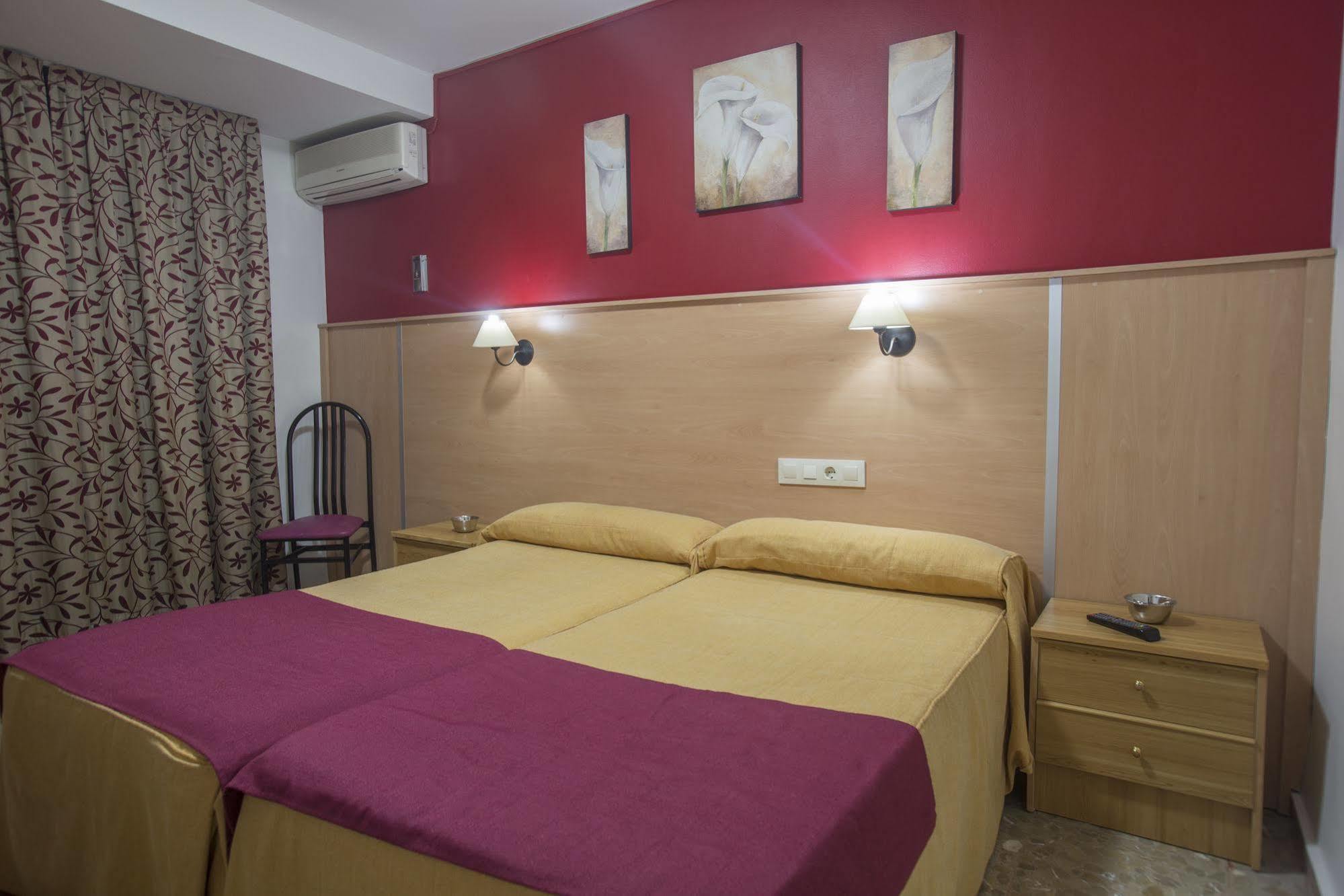 Hotel San Juan Miguelturra Екстериор снимка
